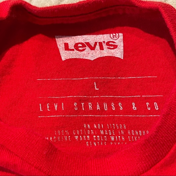 MEN’S LEVIS BEAR GRAPHIC TEE - Picture 4 of 4